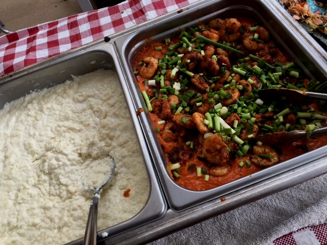 Cream Grits with Seared Shrimp and Vodka Sauce