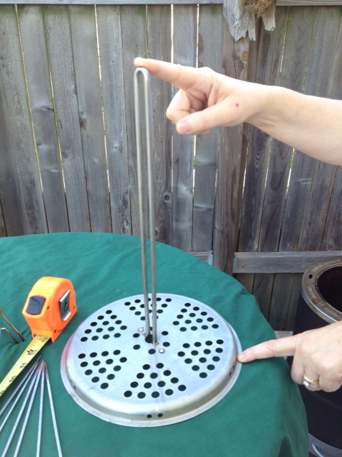 Center pole of a Turkey Fryer that uses oil.