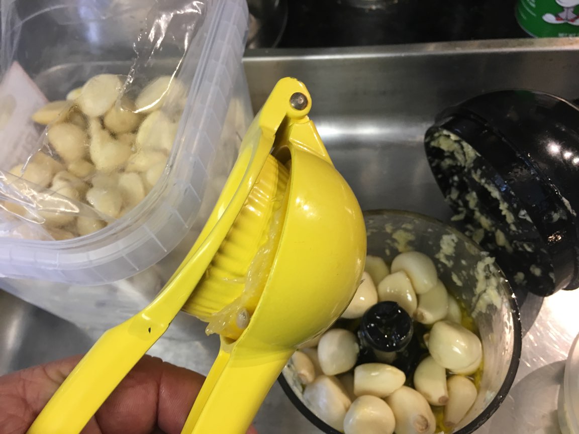 Lemon Sueeze and Garlic