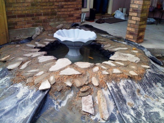 Fountain coaping installation.